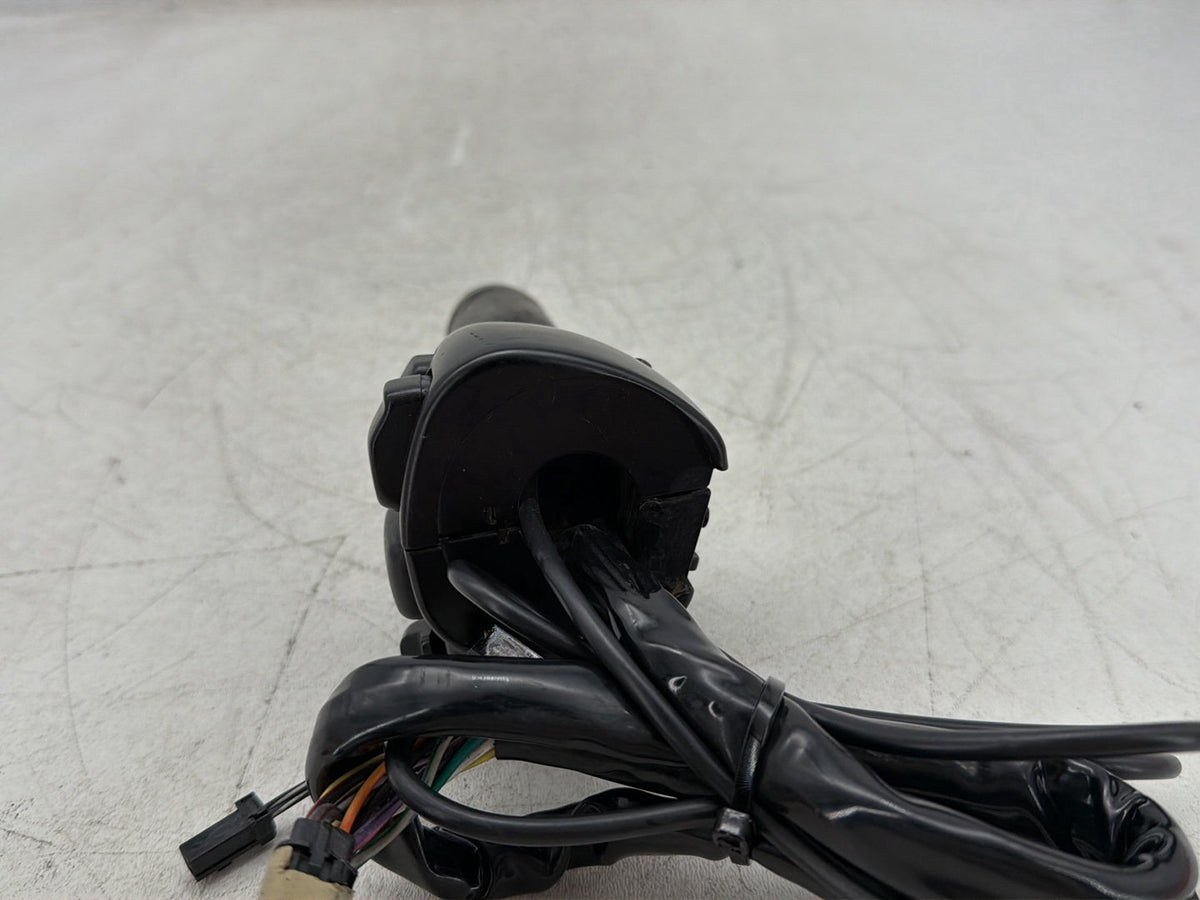 10 Harley Electra Glide Touring OEM Left Turn Signal Headlight Switches Controls
