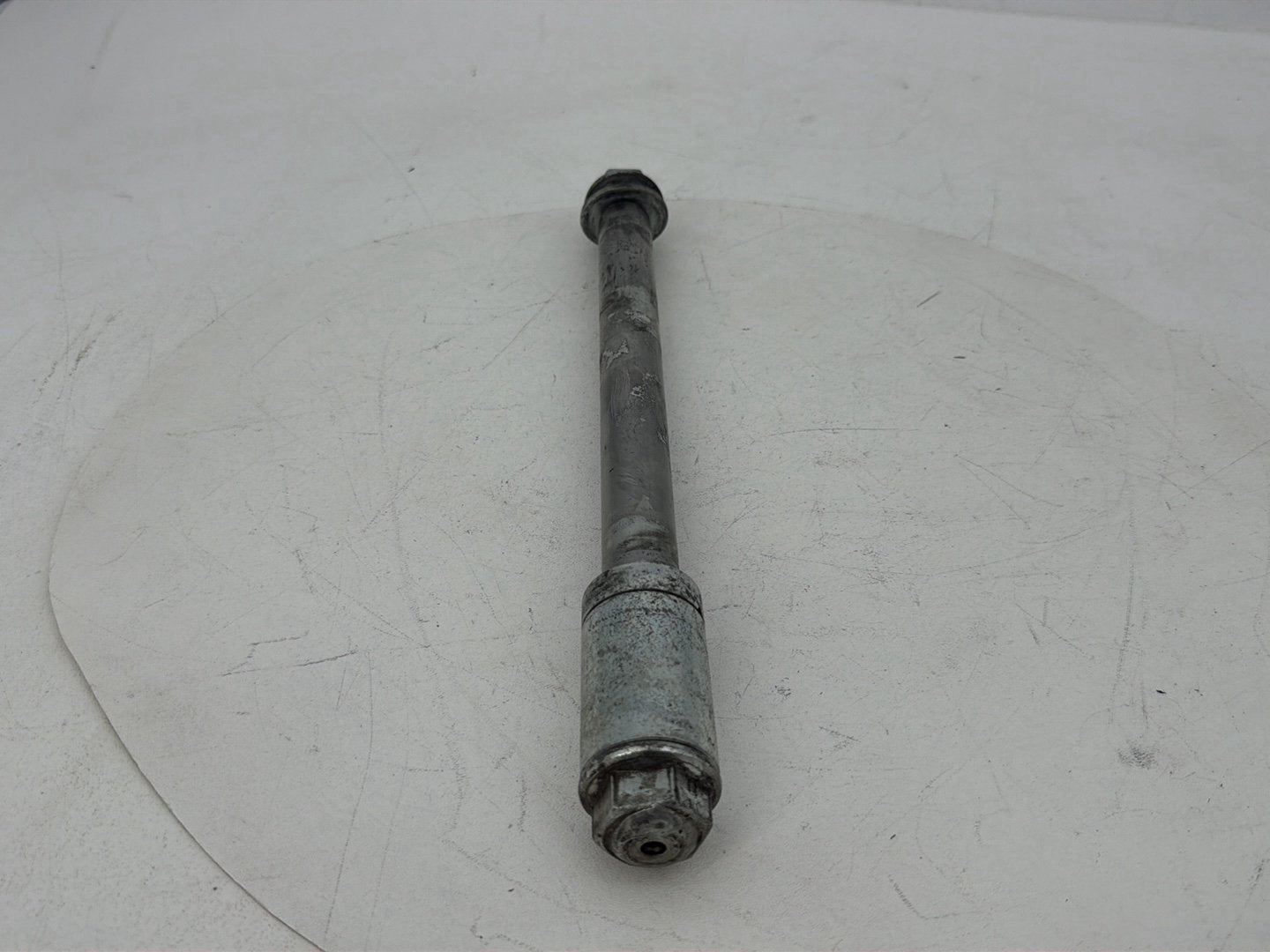 2007 - 2017 Harley-Davidson Dyna Super Glide Custom Rear Wheel Axle Bolt Shaft 41114-06