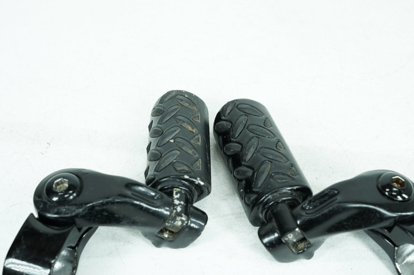 2008 - 2016 Harley-Davidson Touring Street Glide Front Right Left Highway Foot Pegs 33937-03