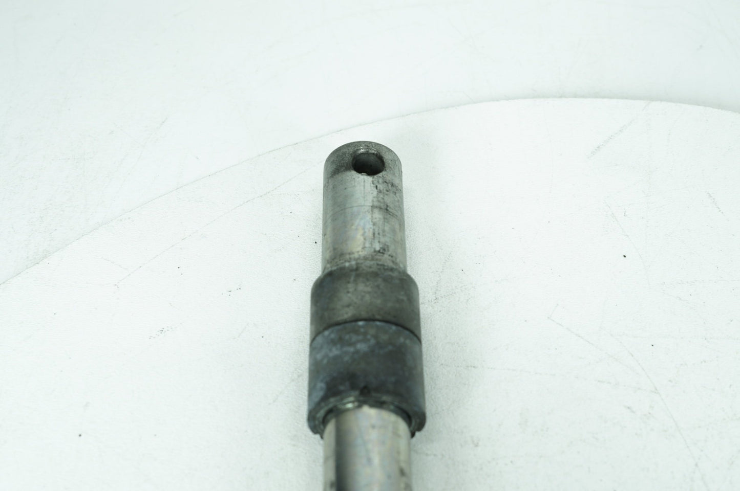 2007 - 2012 Harley-Davidson Touring Electra Glide Front Wheel Axle Bolt Shaft 43364-00