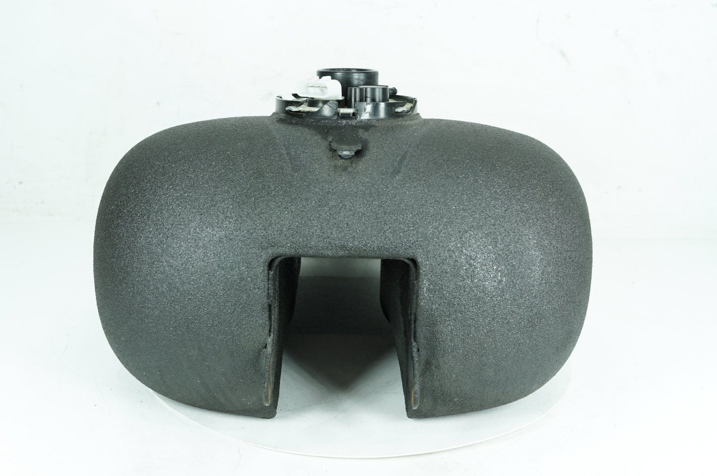 2008 - 2016 Harley-Davidson Touring Street Glide Fuel Gas Tank Gasoline Reservoir 61356-08