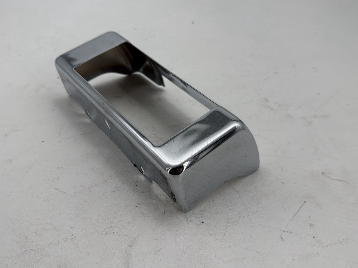 2005 Harley Electra Glide Touring CVO Screamin Eagle OEM Oil Pallet Reflector Bracket Cover