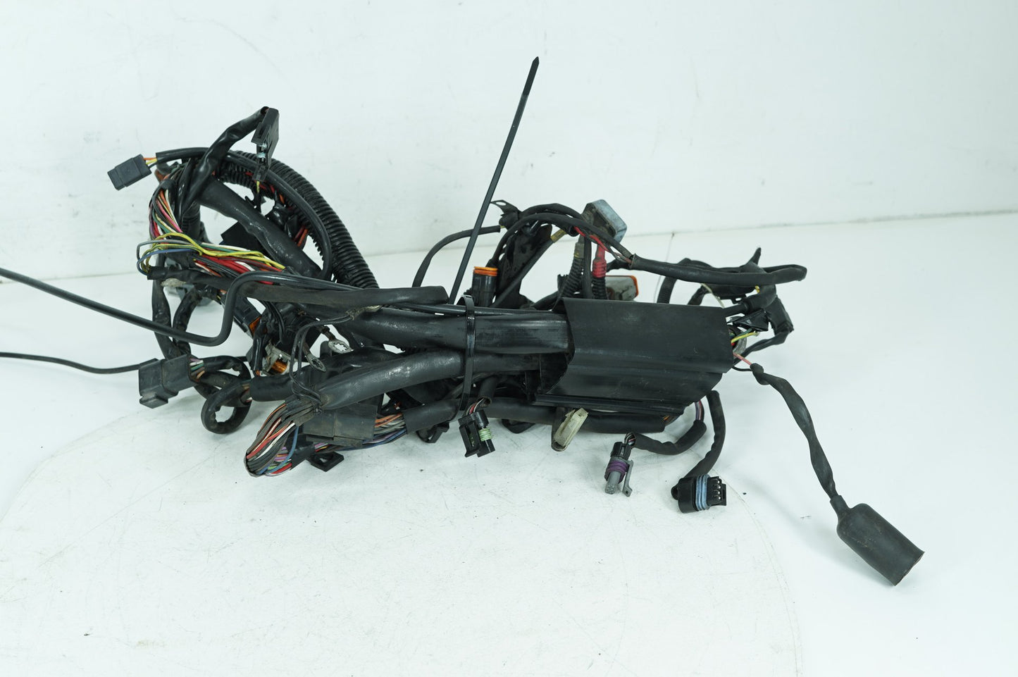 2000 - 2006 Harley-Davidson Softail Deuce Main Wire Wiring Harness Loom 70216-01