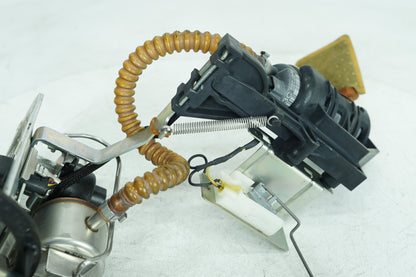 1999 - 2006 Harley-Davidson Touring Electra Ultra Classic Fuel Pump Gas Gasoline Petrol Sending 62897-01B