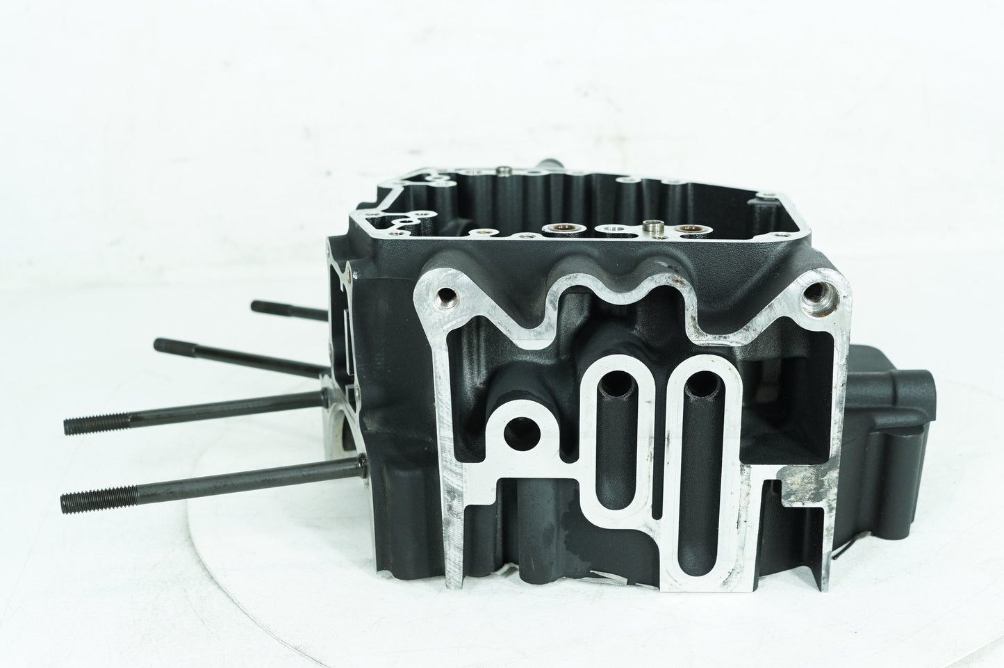 2008 - 2016 Harley-Davidson Touring Road Glide Crankcase Shaft Engine Motor Cover 24653-06A