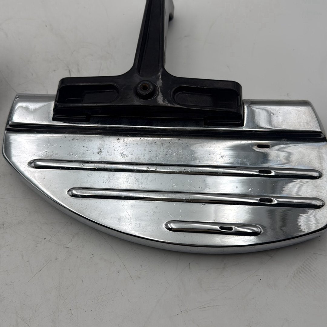 2007 - 2012 Harley-Davidson Touring Electra Glide Classic Left & Right Passenger Floorboard Foot Rest Kuryakyn 7906