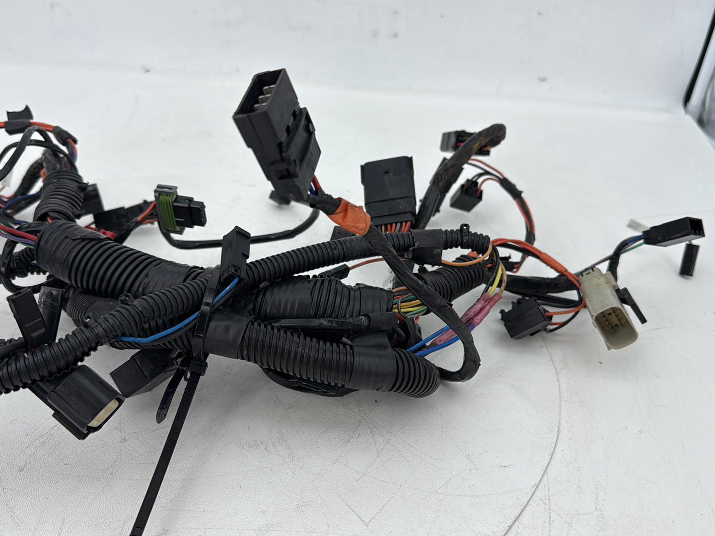 2007 - 2012 Harley-Davidson Touring Electra Glide Ultra Front Sub Wiring Harness Loom Interconnect 70232-07
