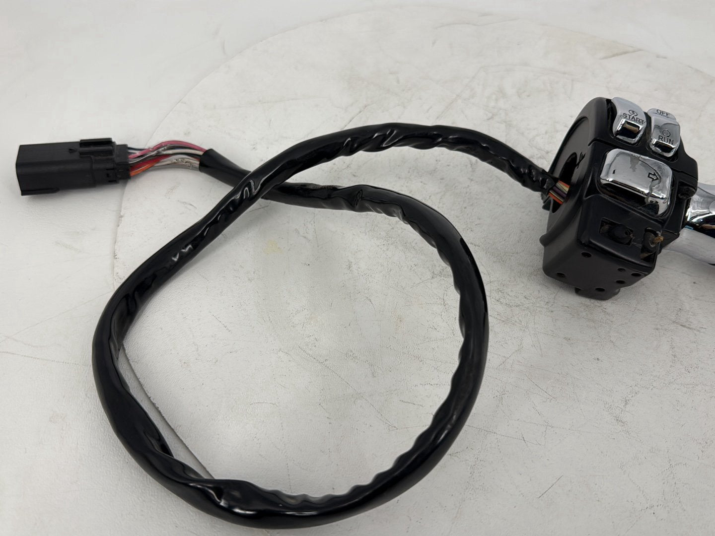 2012 Harley Touring Street Glide OEM Right Engine Start Kill Switches Controls