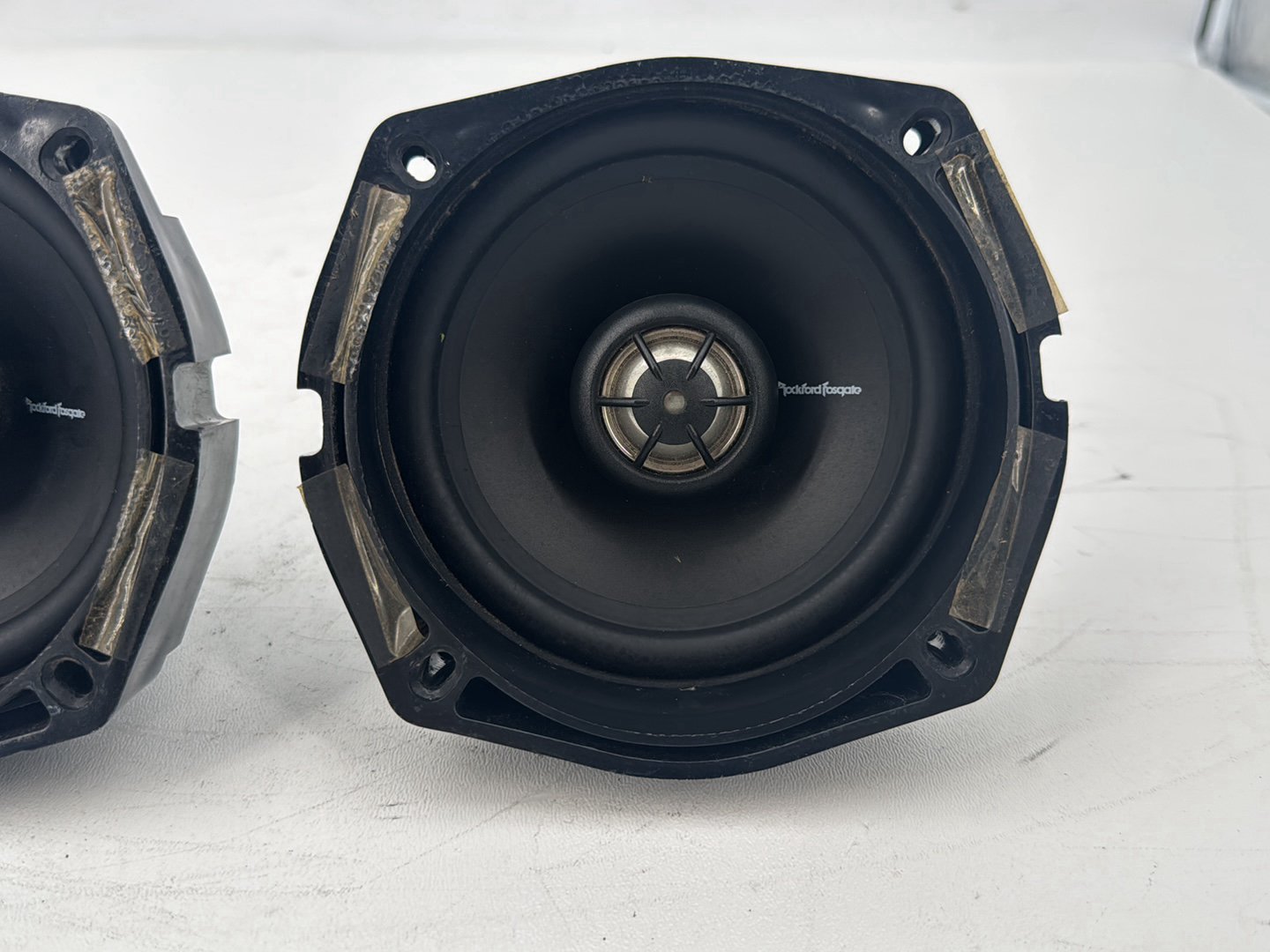08 Harley Touring Electra Glide Left Right Sound Audio Speakers Rockford R1-HD52