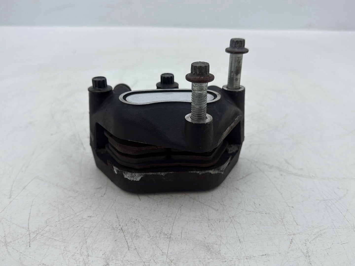 2007 Harley Touring FLHTCU Electra Glide Ultra OEM Front Right 1 Brake Caliper