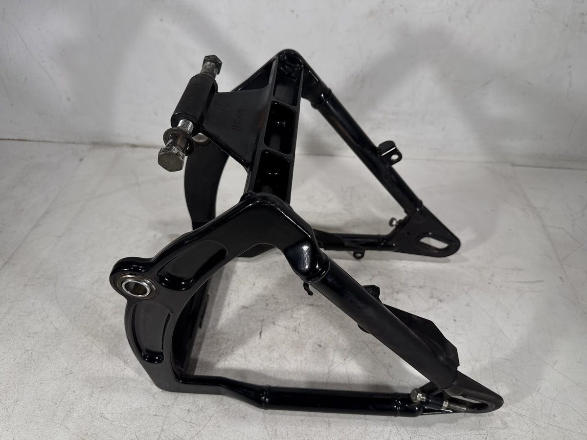 2001 Harley Heritage Softail Classic FLSTC OEM Rear Fork Swingarm Swing Arm
