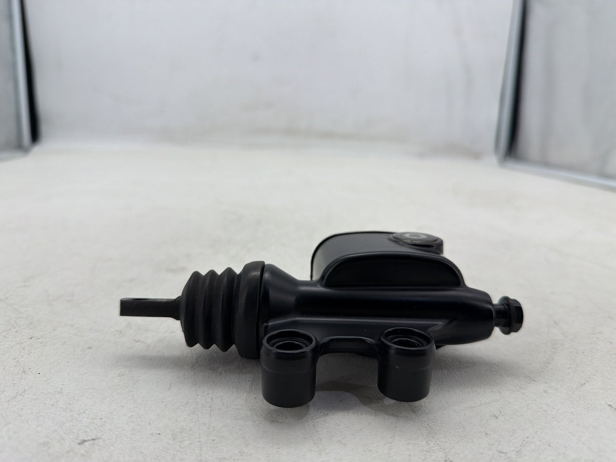 2016 Harley Road Glide Touring FLTRXS OEM Rear Brake Master Cylinder Reservoir