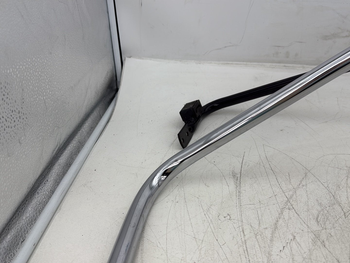 2007 Harley Electra Glide Touring OEM Rear Left Right Saddlebag Guard Rails Bar