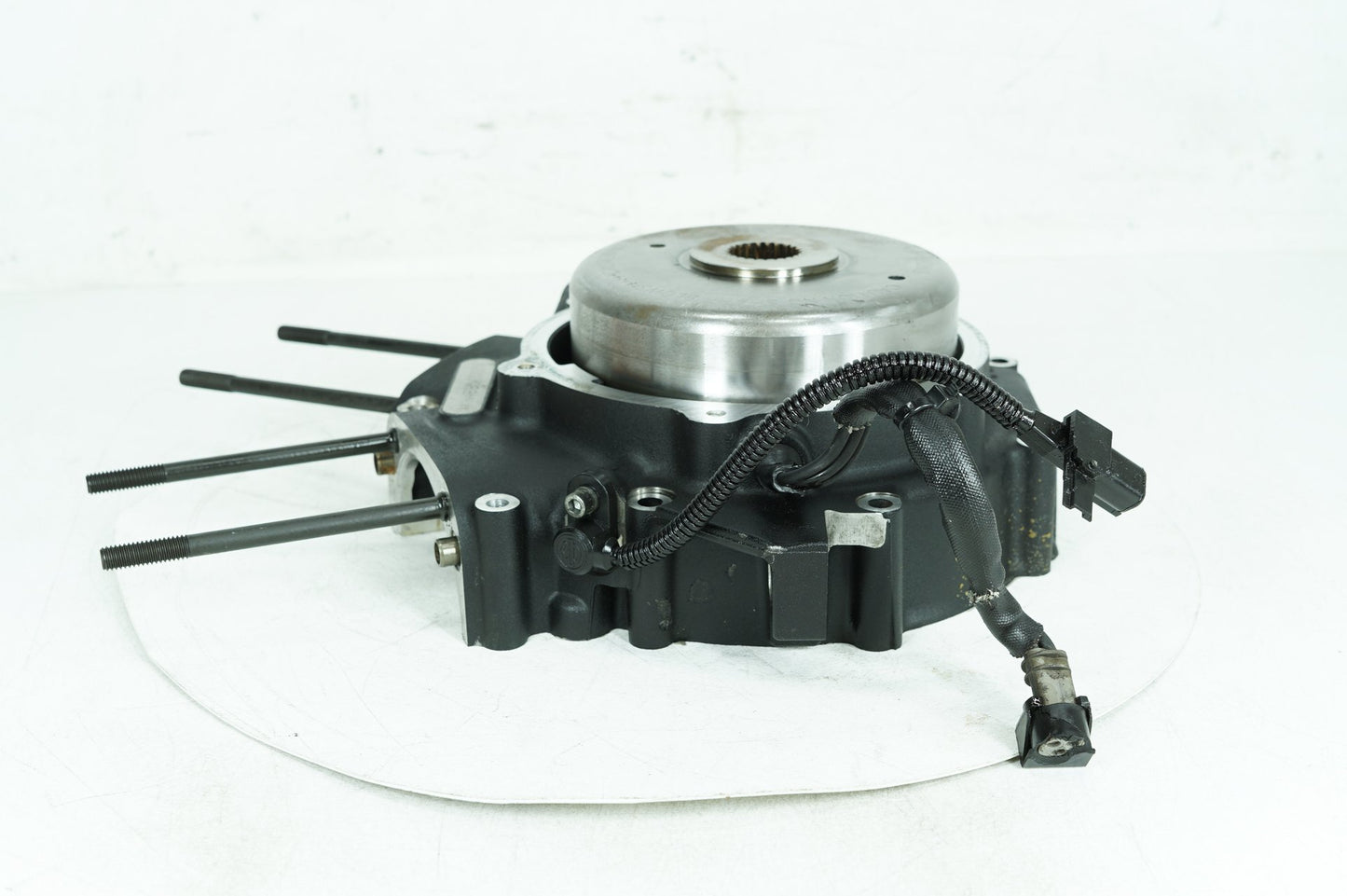 2008 - 2016 Harley-Davidson Touring Road Glide Crankcase Shaft Engine Motor Cover 24649-06