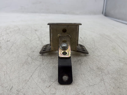 2004 Harley Road King Touring Custom FLHRSI OEM Driver Rider Backrest Bracket Mount 52589-09A