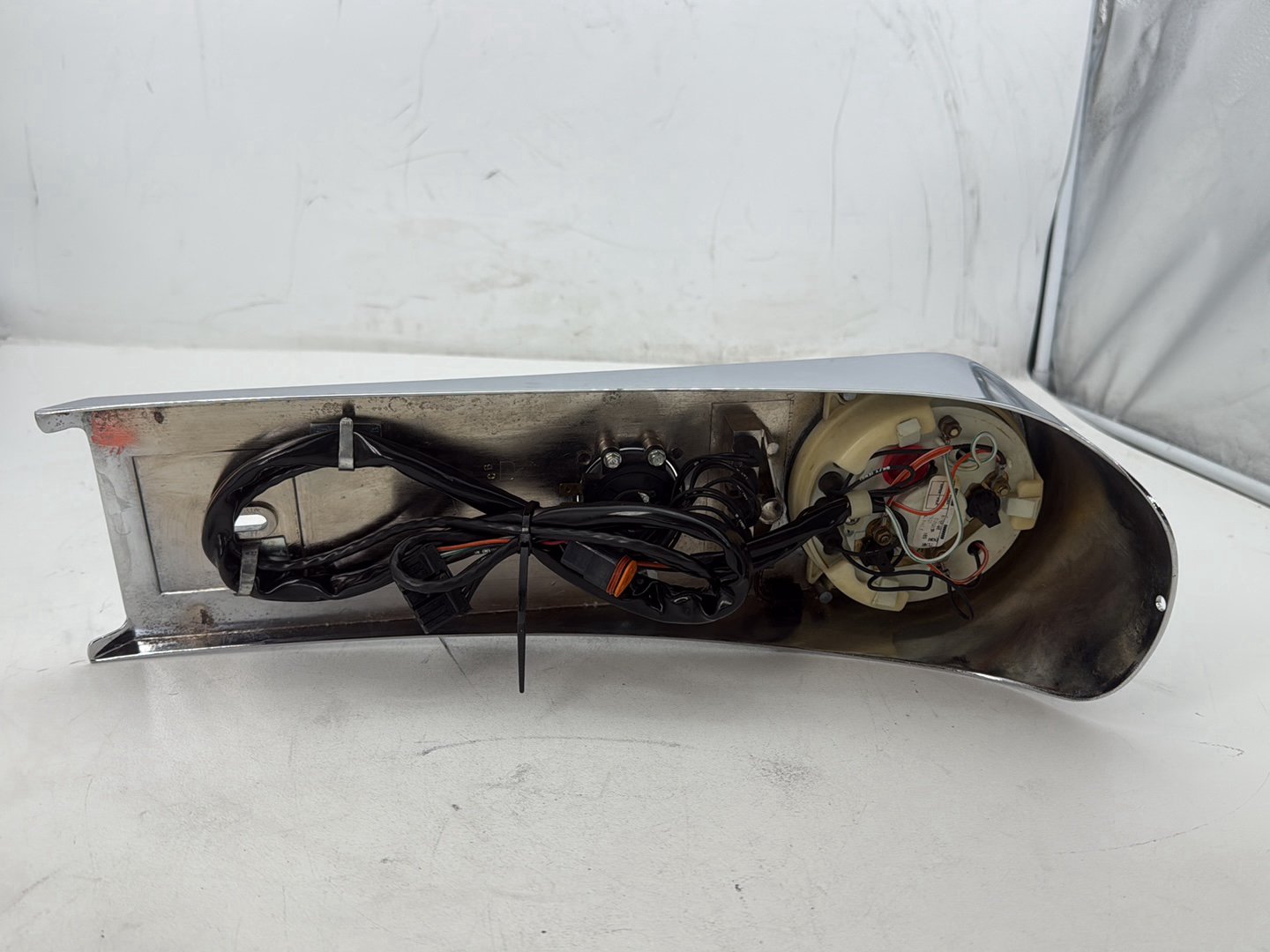 1998 Harley Road King Touring FLHRCI Classic OEM Fuel Tank Dash Console Speedometer NOKey