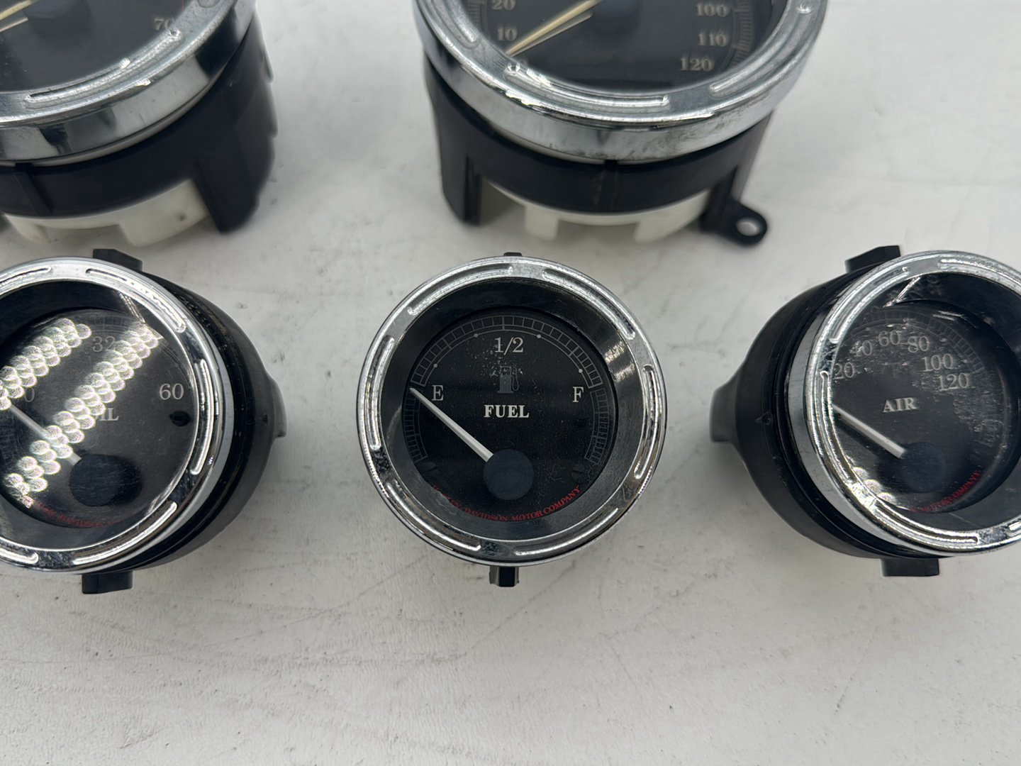 2008 Harley Touring FLHT Electra Glide OEM Air Oil Volt Fuel Tacho Speedo Gauges