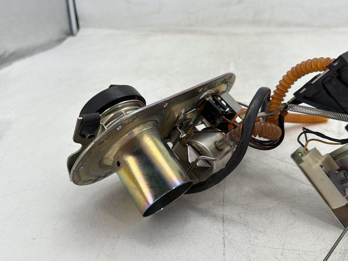 2006 Harley Electra Glide Touring OEM Fuel Pump Gas Gasoline Petrol Sending