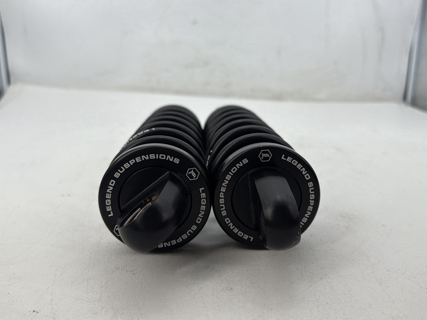 2014 Harley Electra Glide Touring CVO Screamin Eagle OEM Rear Left Right Shock Absorbers