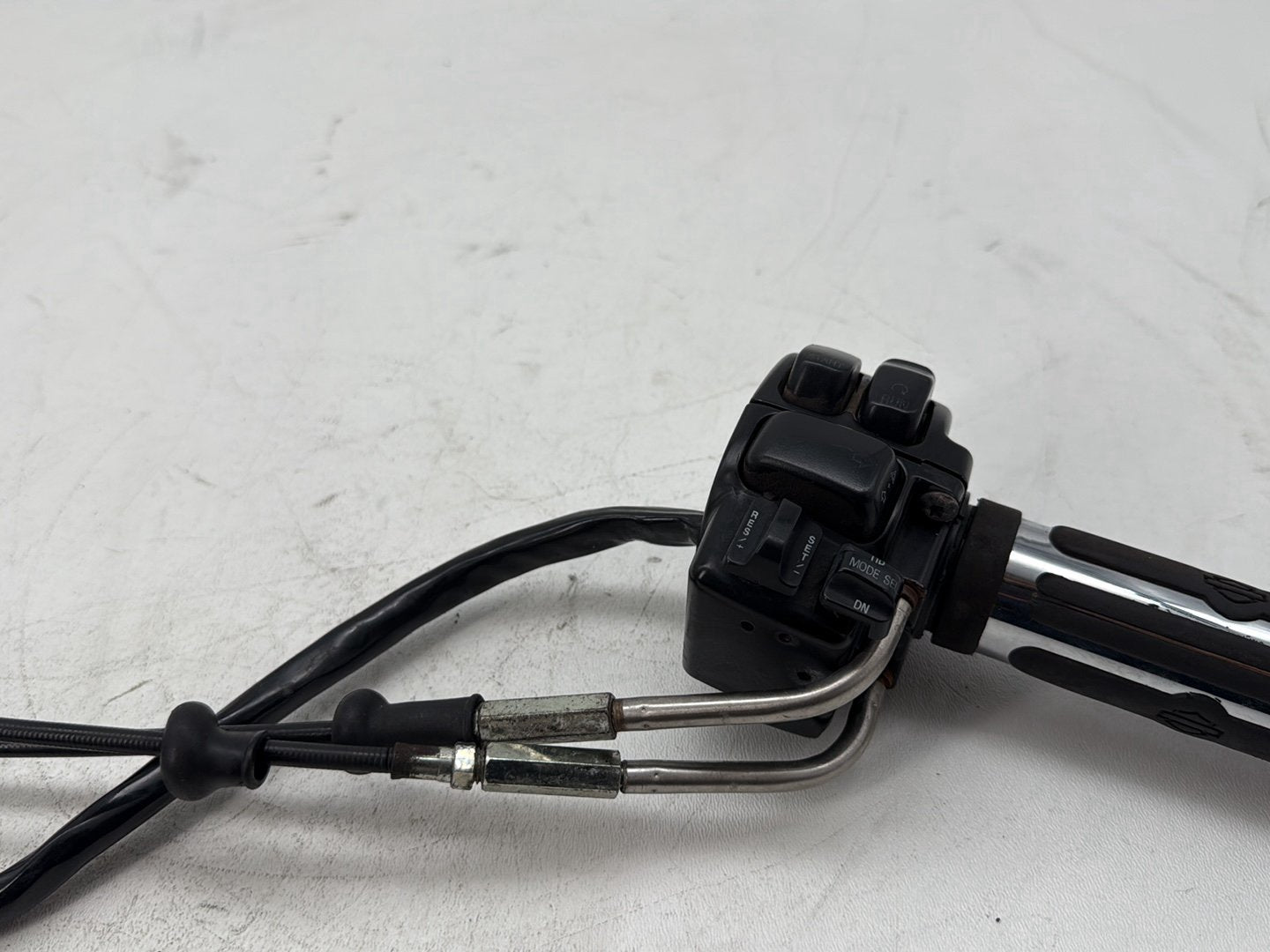 2006 Harley Touring FLHTCI Electra Glide Classic OEM Right Engine Start Kill Switches Controls