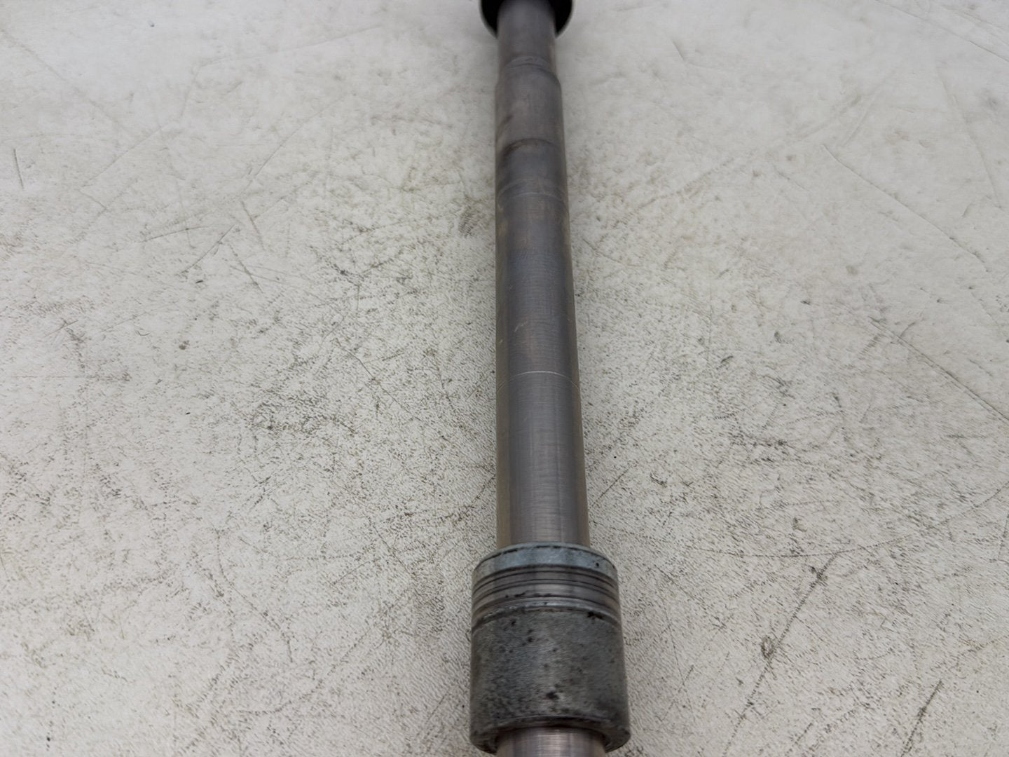 1998 Harley Touring FLHTCUI Electra Glide Ultra OEM Front Wheel Axle Bolt Shaft