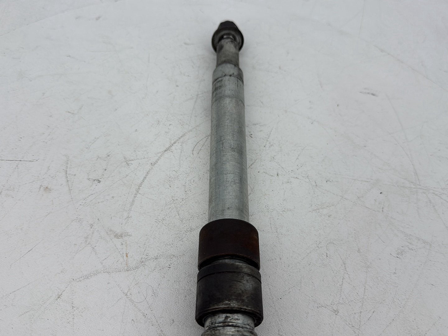 1999 - 2006 Harley-Davidson Touring Road King Police Front Wheel Axle Bolt Shaft 43364-00