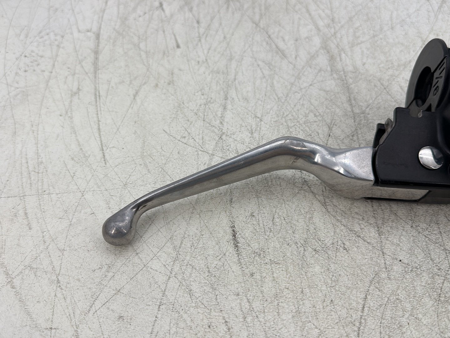 1998 Harley Touring FLHTCUI Electra Glide Ultra OEM Front Right Brake Lever Master Cylinder
