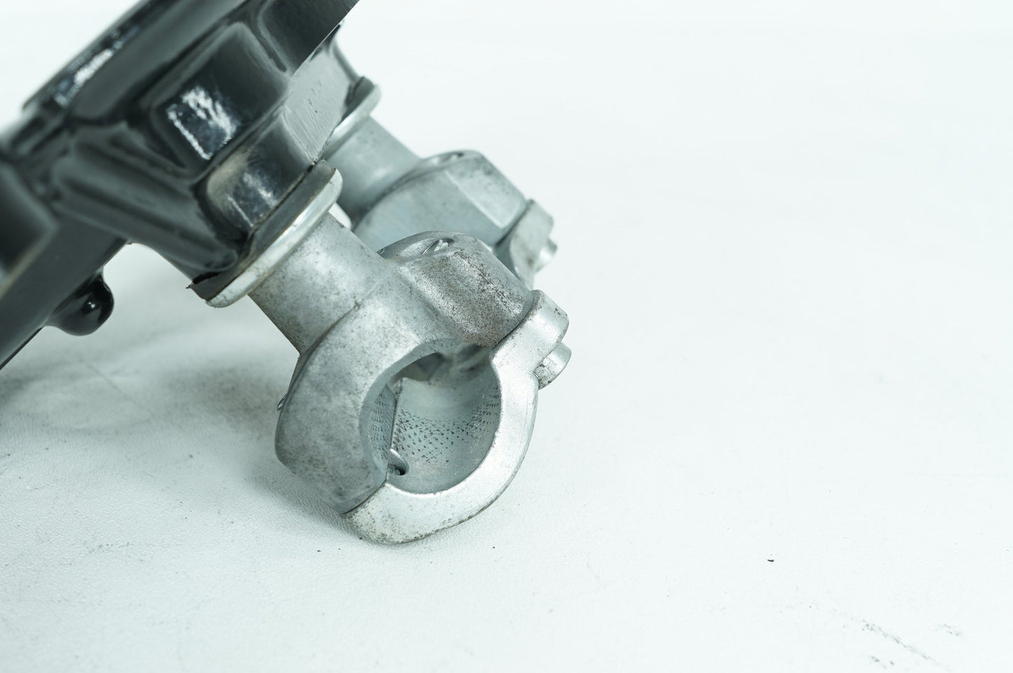 2012 - 2016 Harley-Davidson Touring Electra Glide Ultra Front Fork Upper Triple Tree Clamps 45435-10