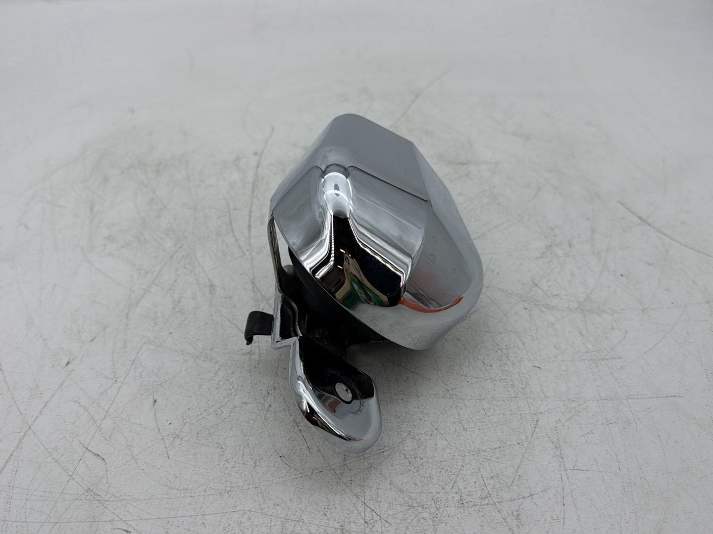 2014 Harley Street Glide Touring FLHXS OEM Horn Signal Klaxon Chrome Cover