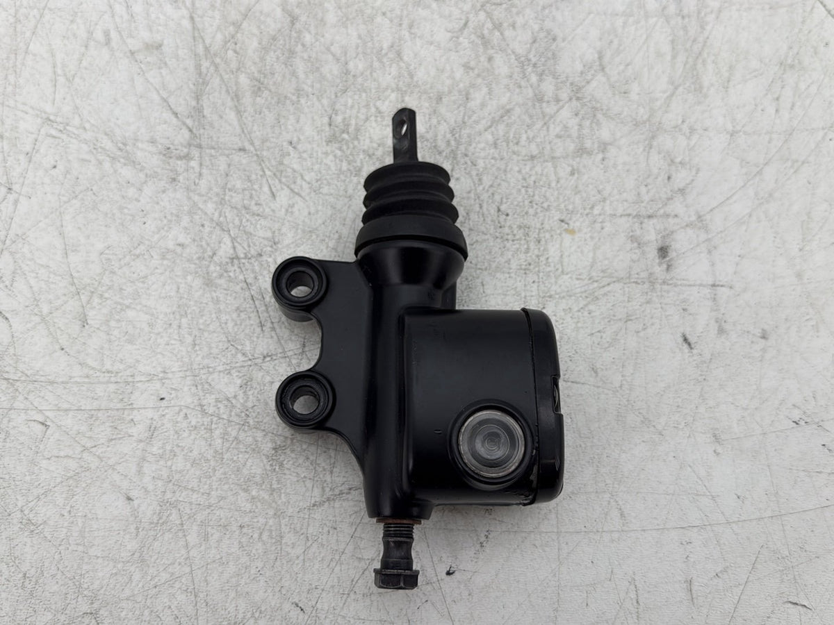 2012 Harley Road Glide Touring Custom OEM Rear Brake Master Cylinder Reservoir