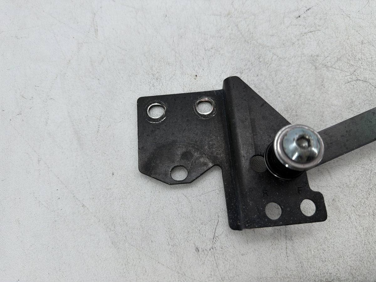 2006 Harley Street Glide Touring FLHX OEM Left & Right Saddlebag Mount Brackets