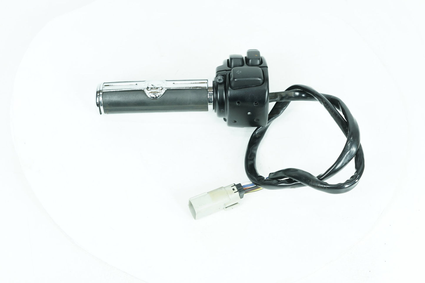 2013 - 2022 Harley-Davidson Sportster Custom Left Turn Signal Headlight Switches Controls  	71685-06A