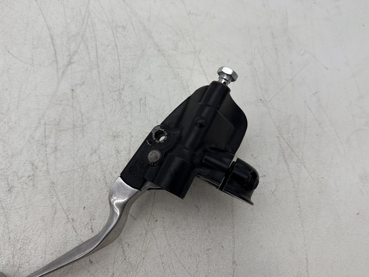 2006 Harley Softail FLST Heritage OEM Front Right Brake Lever Master Cylinder