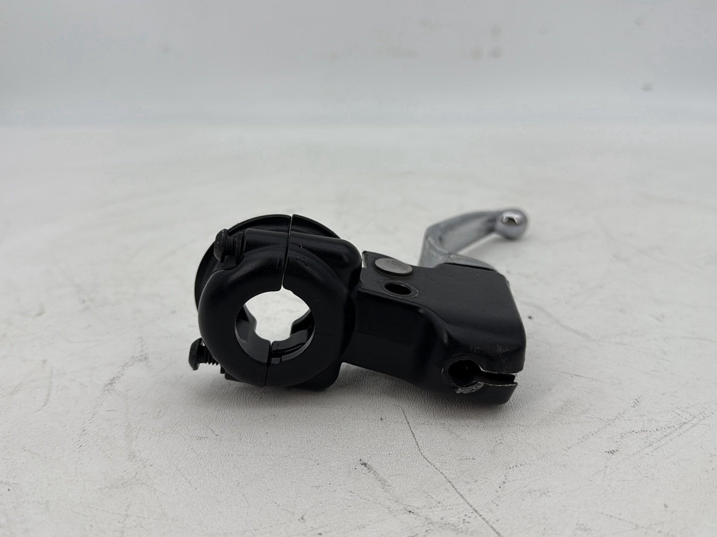 2007 - 2012 Harley-Davidson Touring Electra Glide Ultra Front Left Hand Clutch Control Lever 38700-08