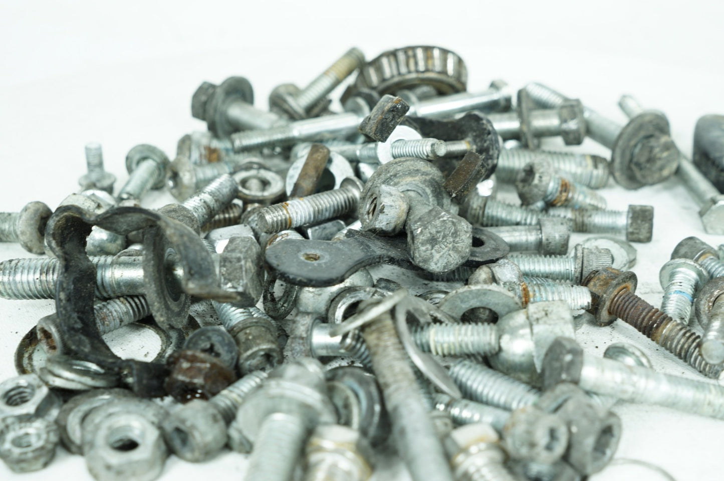 2008 Harley-Davidson Dyna FXDF - Hardware Bolts Nuts & Brackets