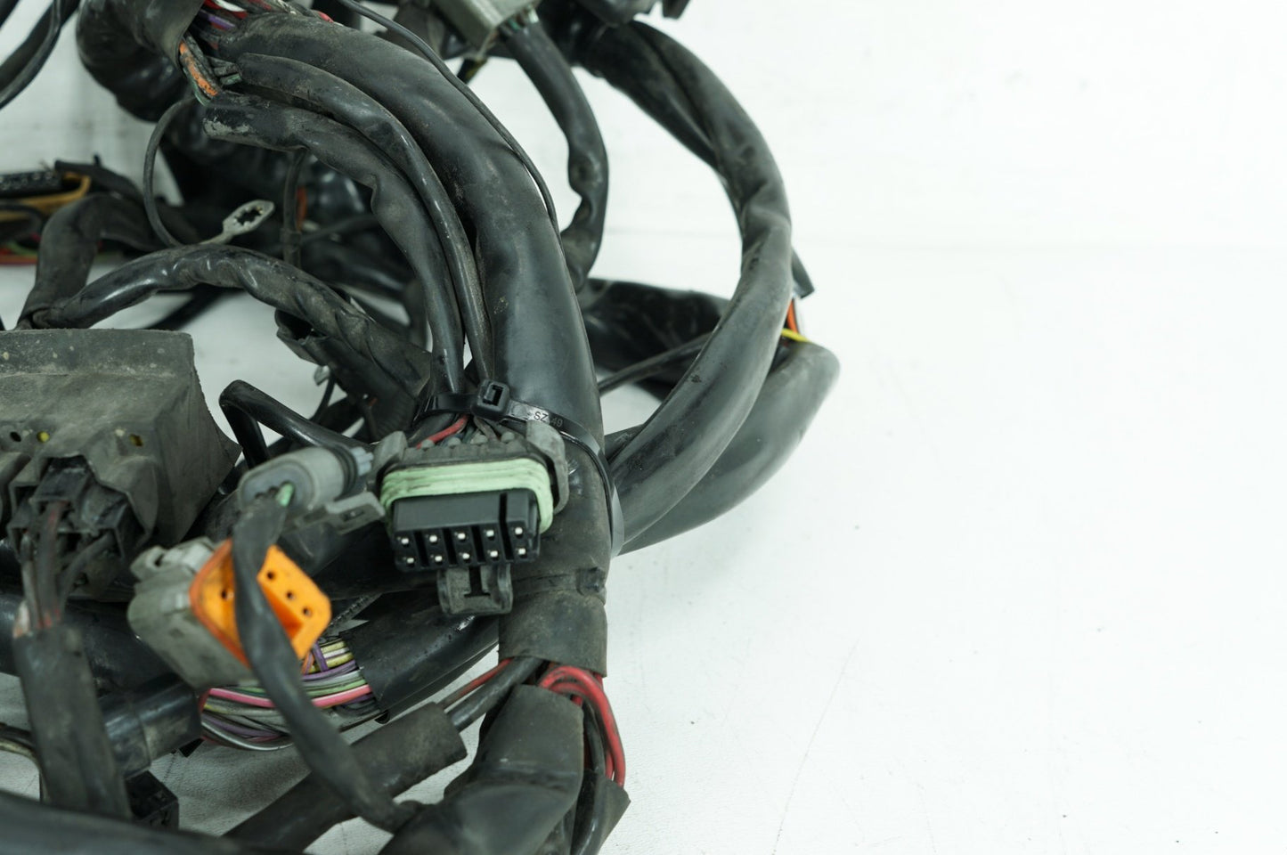 1999 - 2006 Harley-Davidson Touring Electra Glide Ultra Main Wire Wiring Harness Loom 70985-00