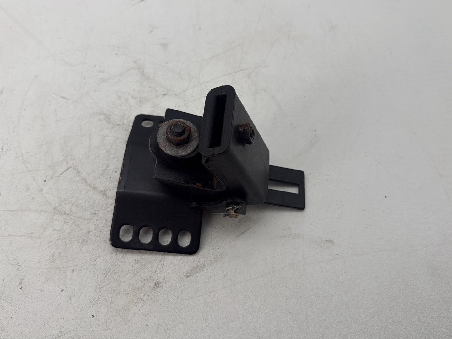 2007 Harley Touring FLHTP Electra Glide Police OEM Front Driver Rider Backrest Bracket Mount