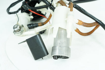 2007 - 2012 Harley-Davidson Touring Electra Glide Ultra Gas Gasoline Fuel Petrol Pump Sending  	62908-08