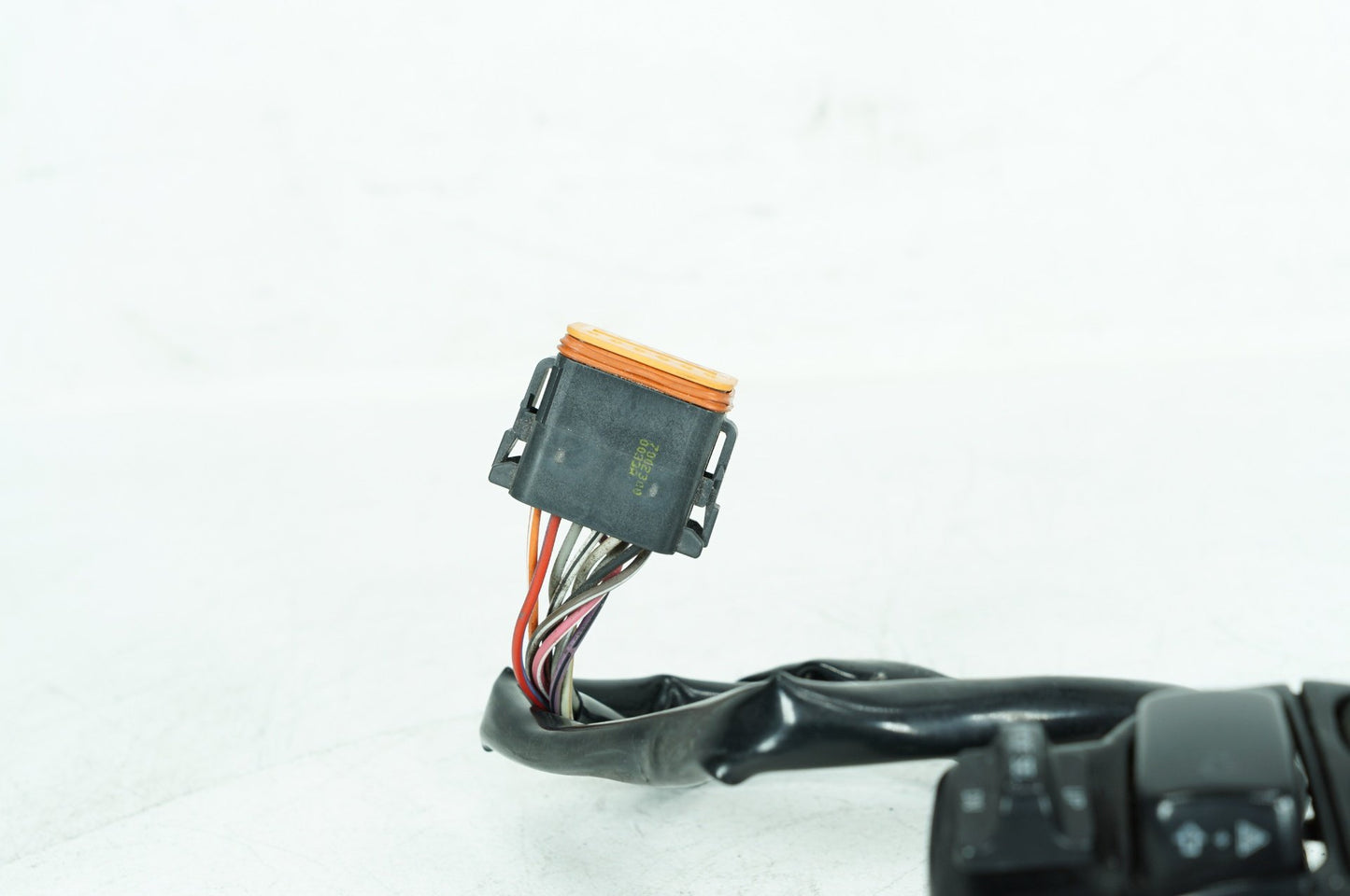 1999 - 2006 Harley-Davidson Touring Electra Glide Classic Right Engine Start Kill Switches Controls 71684-06A