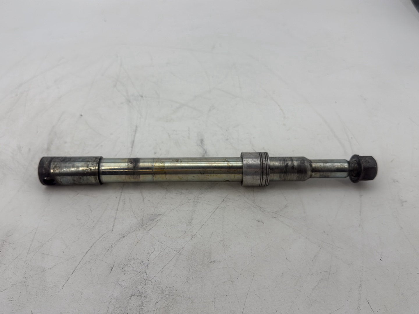 2011 Harley Electra Glide Ultra FLHTK OEM Front Wheel Axle Bolt Shaft