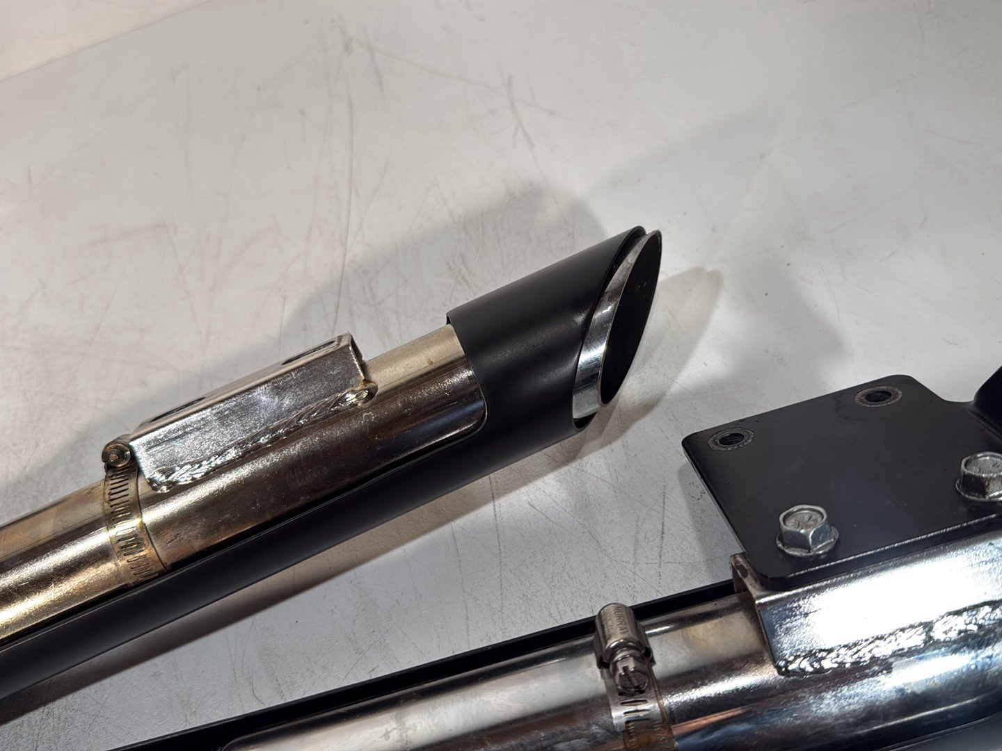 1986 - 1998 Harley-Davidson Softail Heritage Classic Exhaust Header Pipes Vance & Hines 65603-95