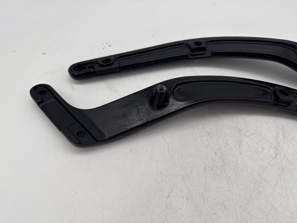 2014 Harley Softail Slim FLS OEM Rear Left Right Fender Struts Bracket