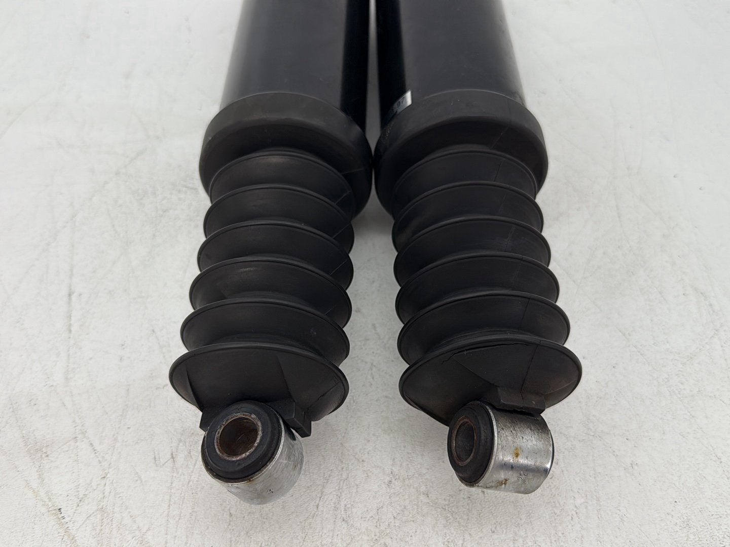 2009 Harley Sportster 883 Low XL883L OEM Rear Left Right Shock Absorbers