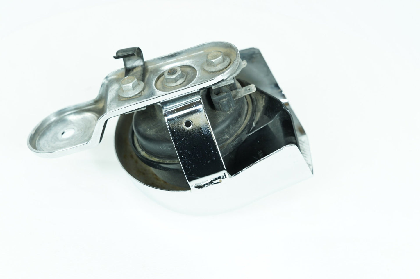 2007 - 2012 Harley-Davidson Touring Street Glide Horn Signal Klaxon Chrome Cover 69012-93A