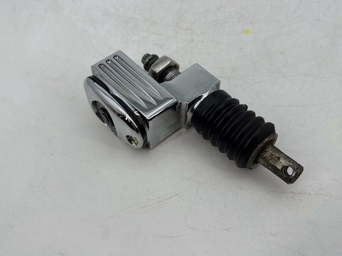 1999 - 2006 Harley-Davidson Touring Road King Classic Rear Brake Master Cylinder Reservoir  	41755-99B