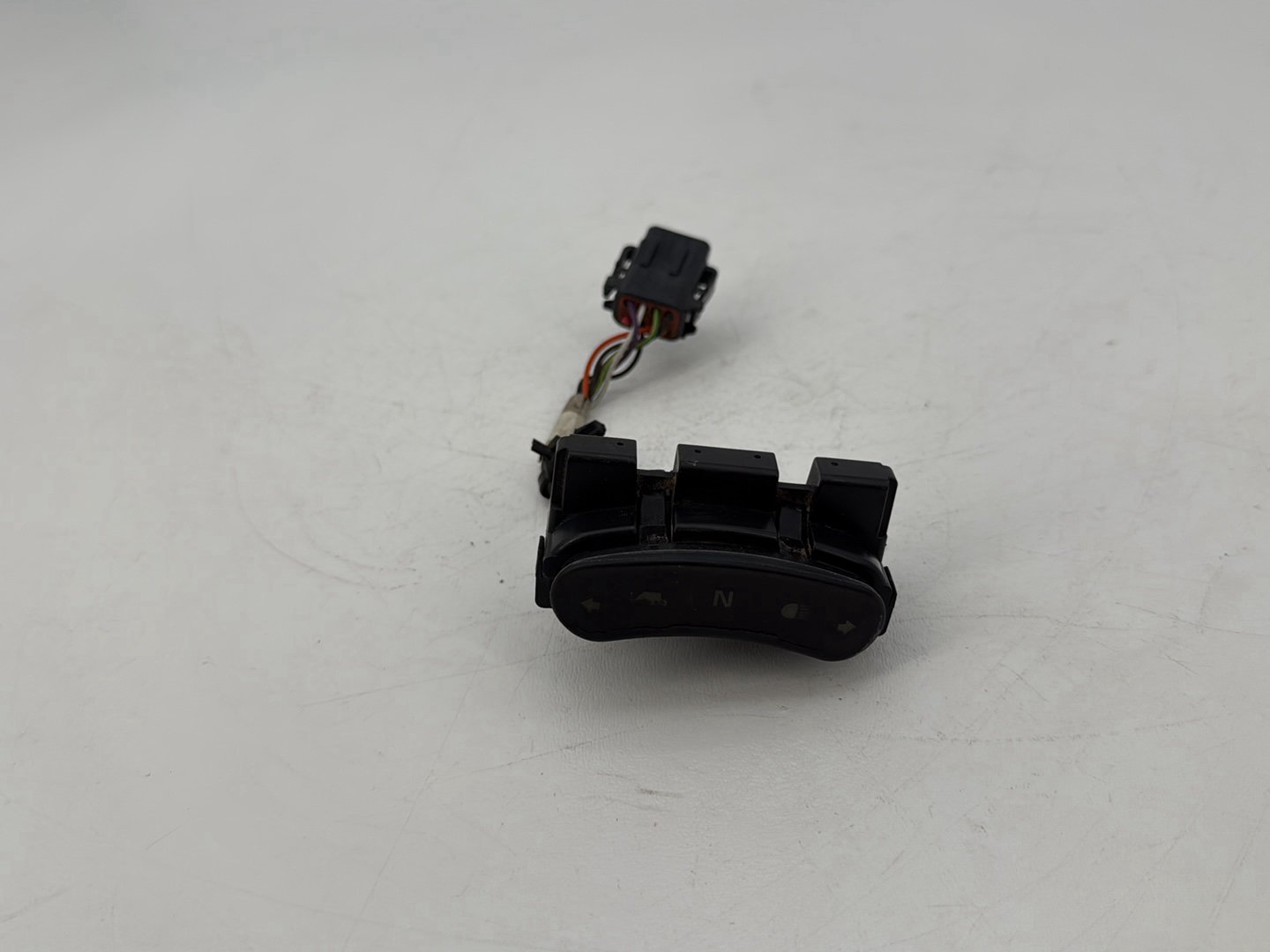 1999 - 2006 Harley-Davidson Touring Road King Custom Dash Indicator Lamp Wire Plug In 68113-99B