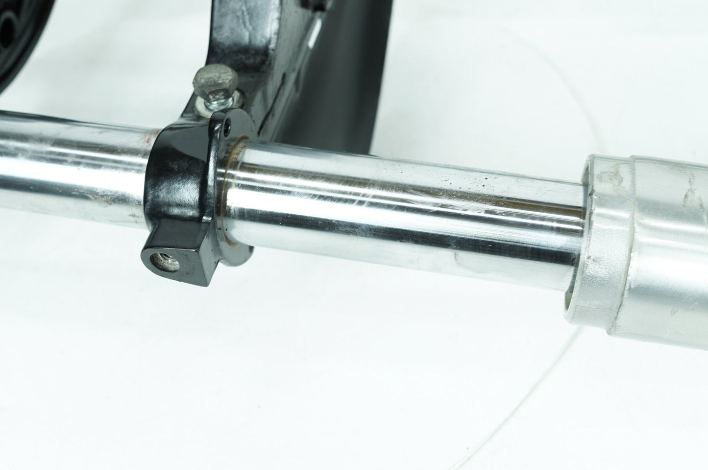 1984 - 1998 Harley-Davidson Touring Road King Classic Front Triple Tree Set & LH RH Fork Legs Sliders 45863-84
