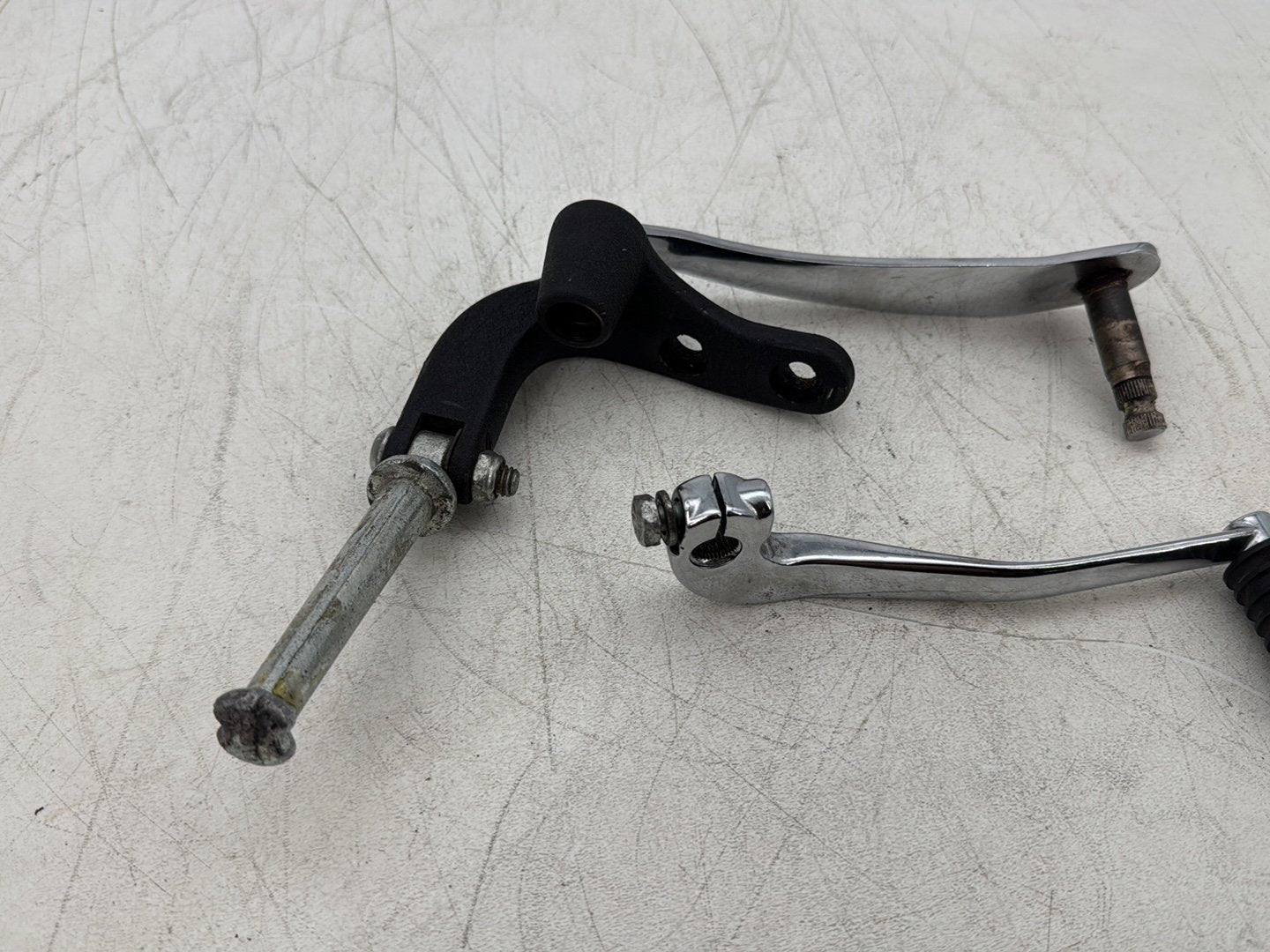 Left Foot Rest Support Bracket Peg, 33693-03, 2012, Harley-Davidson, Dyna, Wide Glide, FXDWG