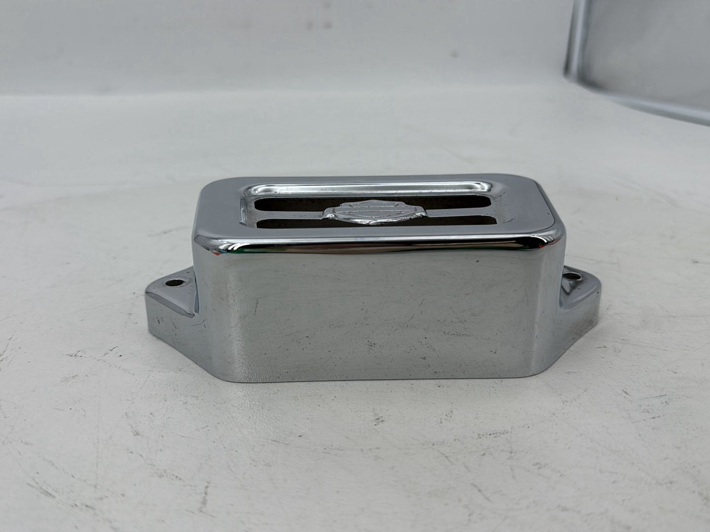 1999 - 2006 Harley-Davidson Touring CVO Screamin Eagle Road King Voltage Regulator Cover Guard 74543-00