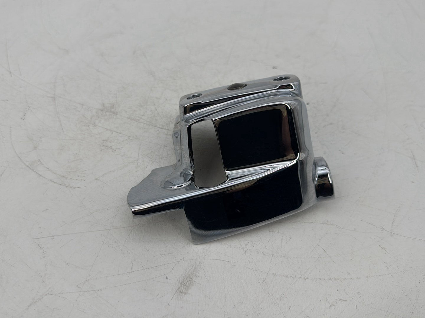 1999 - 2006 Harley-Davidson Touring Electra Glide Classic Front Right Brake Lever Master Cylinder 46099-98